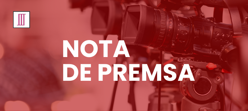 Una família de Girona posa cara a la regularització extraordinària de persones estrangeres a Espanya